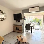 Eureka 109 - Appartement Rdc -Piscine Jardin - Plages A Pied شقة *