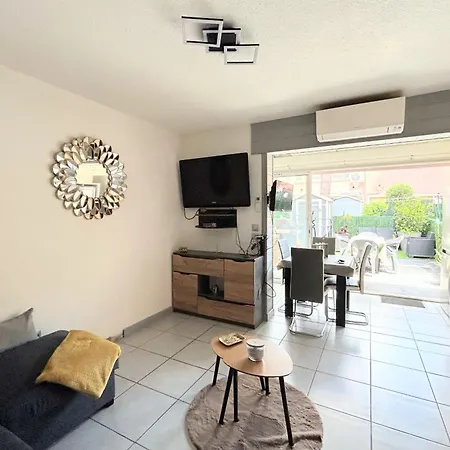 Eureka 109 - Appartement Rdc -Piscine Jardin - Plages A Pied شقة *