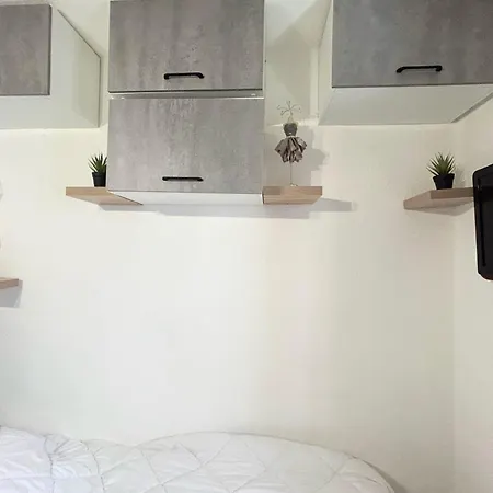 Apartmán Eureka 109 - Rdc -piscine Jardin - Plages A Pied *