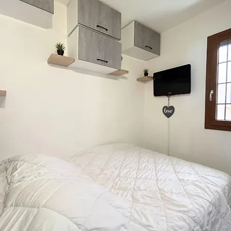Apartmán Eureka 109 - Rdc -piscine Jardin - Plages A Pied *